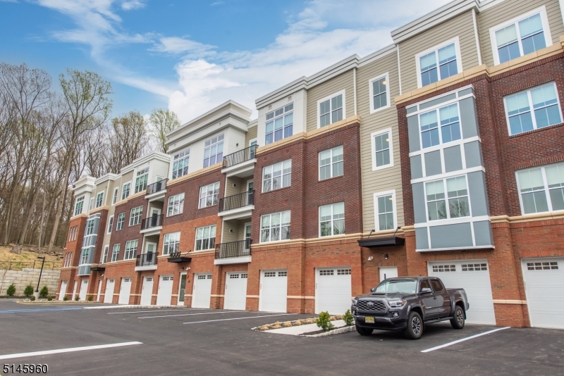 The Kingsley - Residential Lease