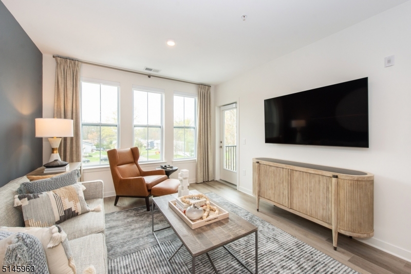 The Kingsley - Residential Lease