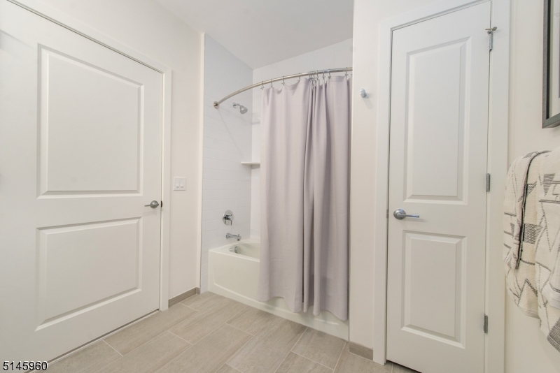 The Kingsley - Residential Lease