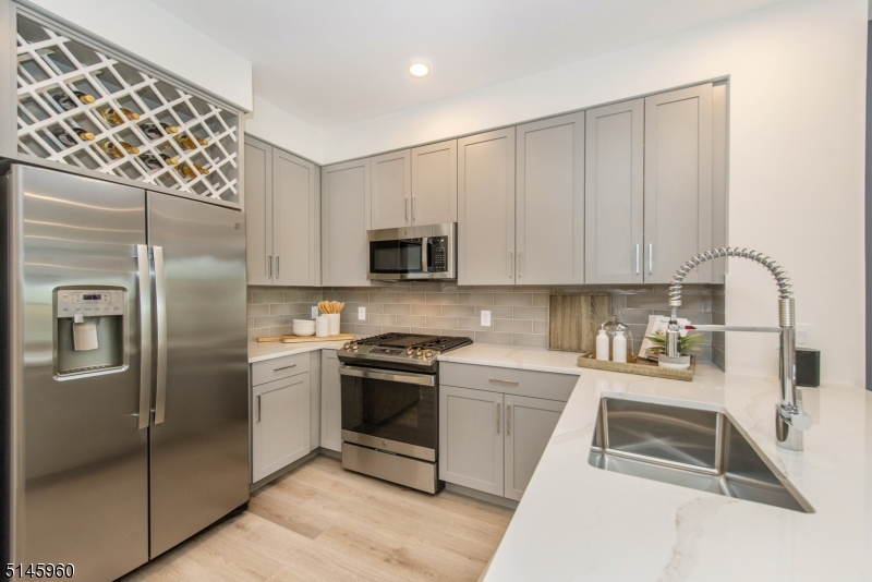 The Kingsley - Residential Lease