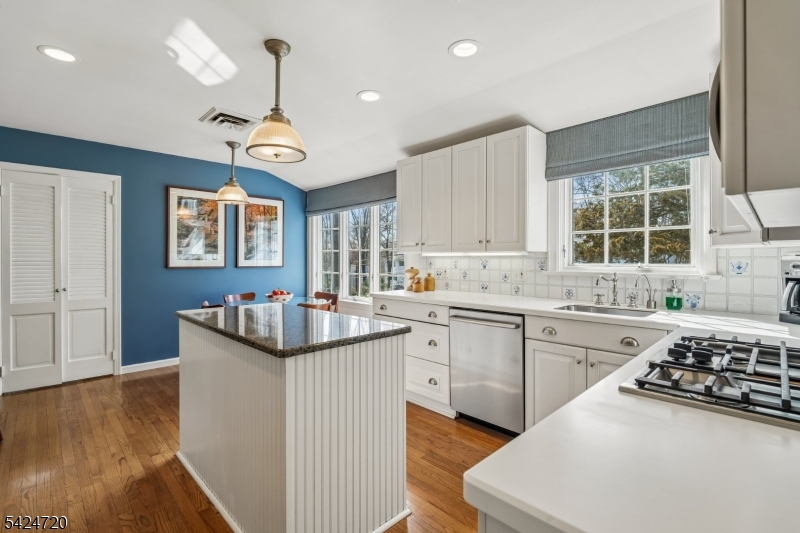 Broadlawn - Residential