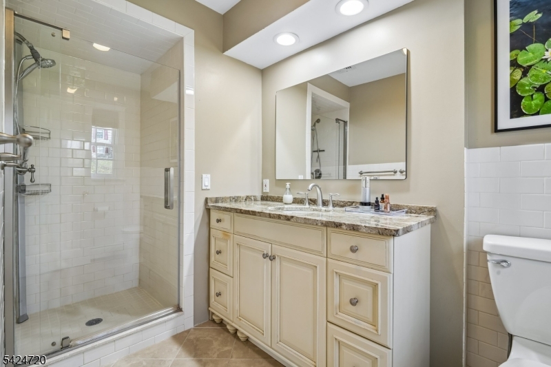 Broadlawn - Residential