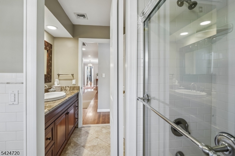 Broadlawn - Residential