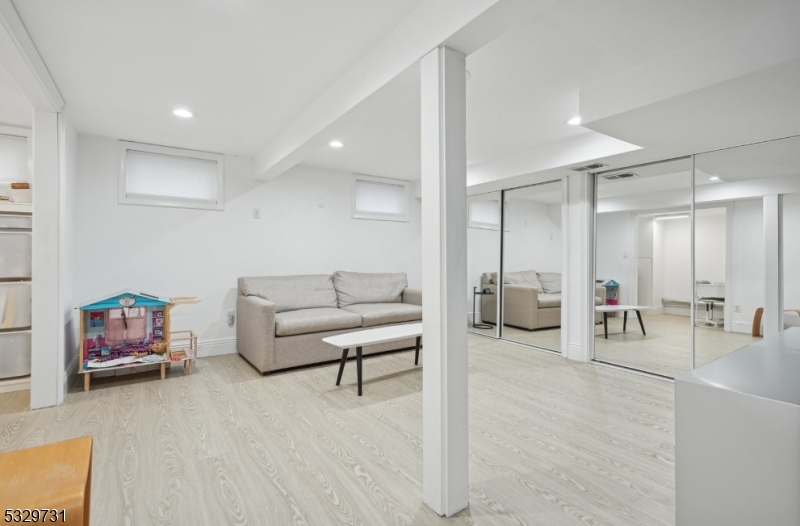 Collins - Residential