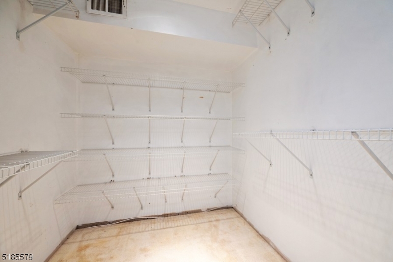 INWOOD AT GREAT NOTCH - Residential