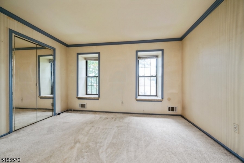 INWOOD AT GREAT NOTCH - Residential