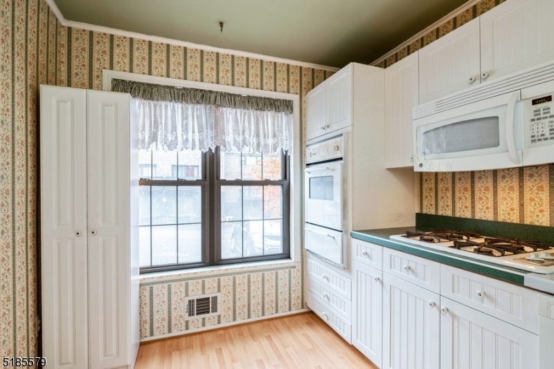 INWOOD AT GREAT NOTCH - Residential