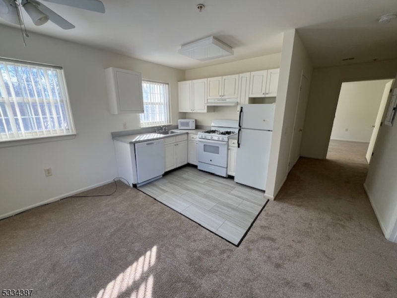 Vail Manor - Residential Lease