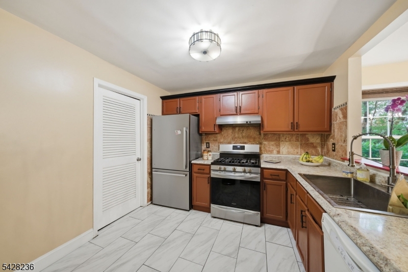 Evergreen Condos - Residential