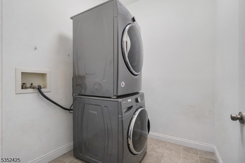 Farrington Lake - Residential