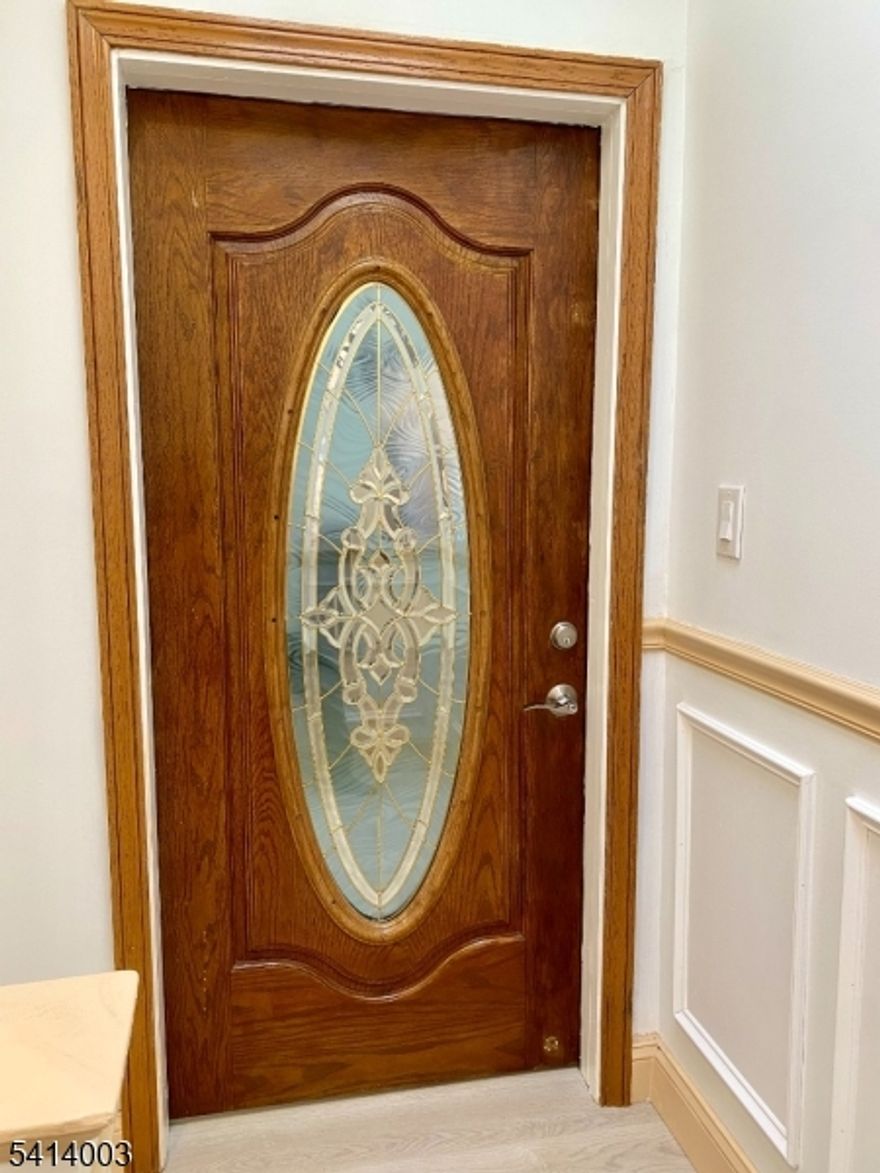 Bright and beautifully renovated second floor apartment features a very spacious modern eat in kitchen, new stainless steel appliances, backsplash and countertop. Large living room, two bedrooms plus a bonus room/office and an updated bathroom. Large yard and laundry hook-up in the basement for convenience. Landlord provides water, heat, lawn maintenance and snow removal. Tenant responsible for electric and cooking gas and maintains renter's insurance during the entire lease term. Landlord must be named as "Certificate Holder" on Renter's Insurance.  All applicants must complete NTN and submit lease application with proof of income and ID. Credit check and interview are required. Availablefor immediate occupancy.