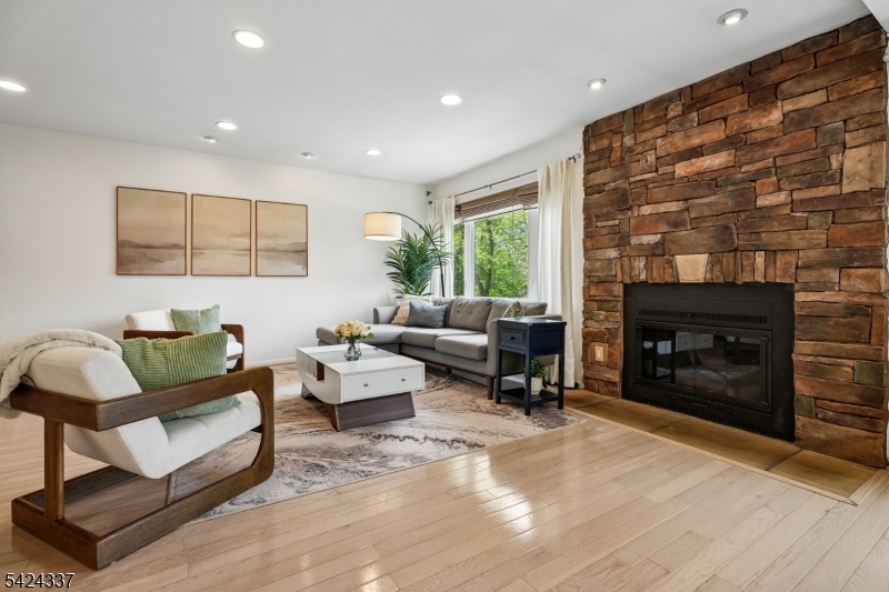 Lindsley Heights - Residential