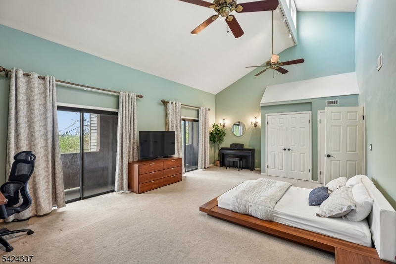 Lindsley Heights - Residential