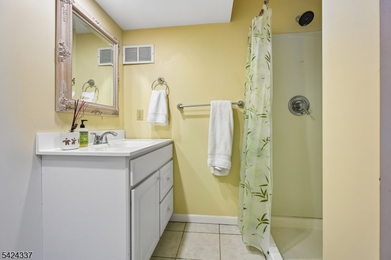 Lindsley Heights - Residential