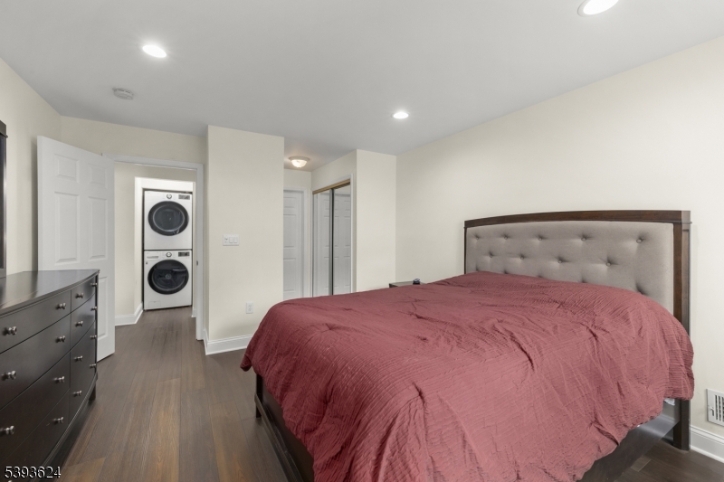 The Point at Galloping Hill - Residential