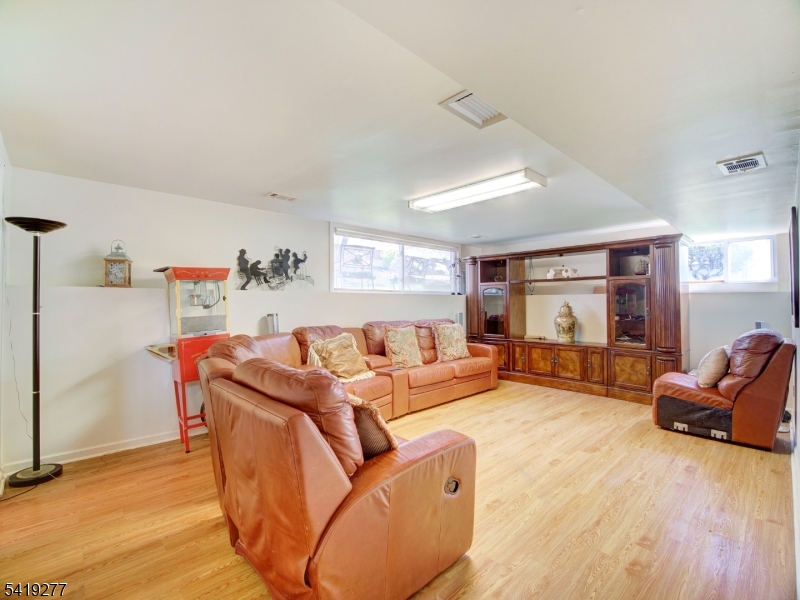 Englishtown - Residential