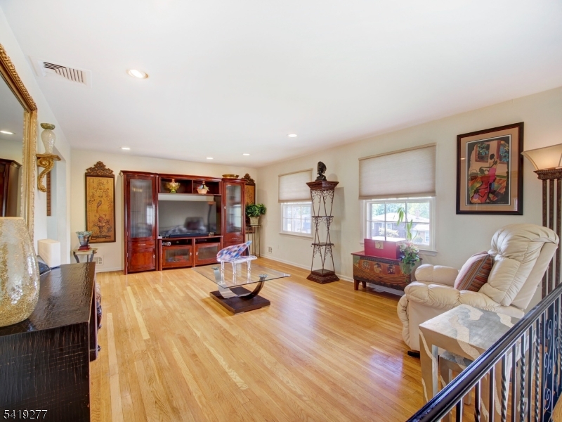 Englishtown - Residential