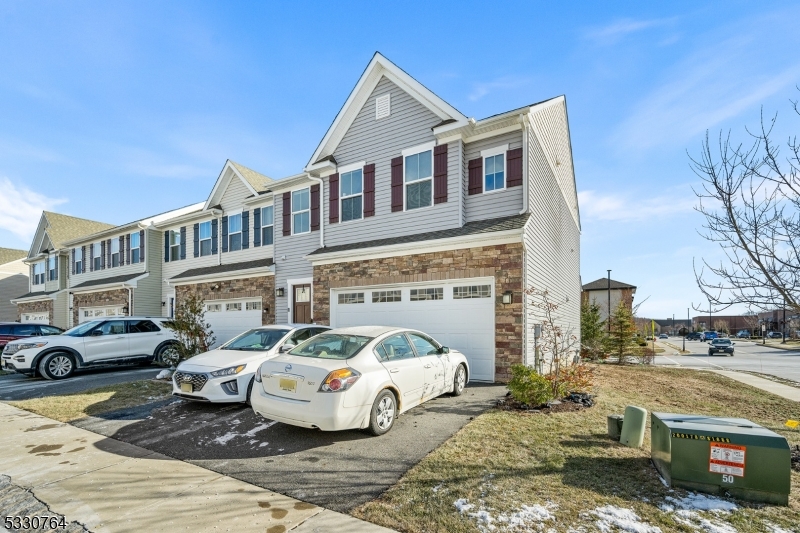 2 Cypress Ln