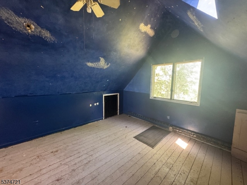 Lake Neepaulin - Residential