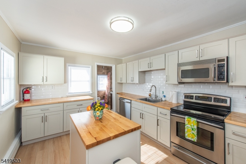 Upper Greenwood Lake/Hewitt - Residential