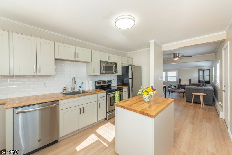 Upper Greenwood Lake/Hewitt - Residential