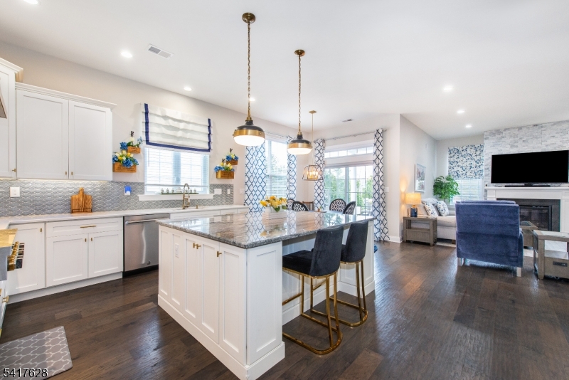 Regency at Flanders - Residential