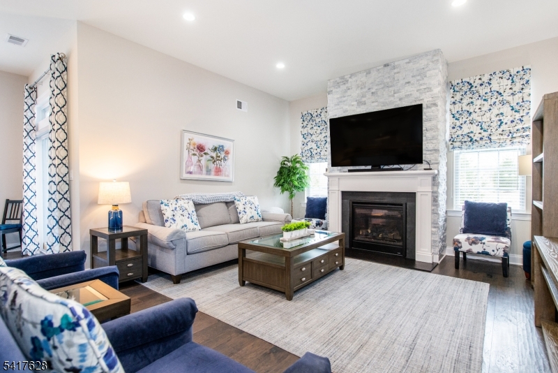 Regency at Flanders - Residential