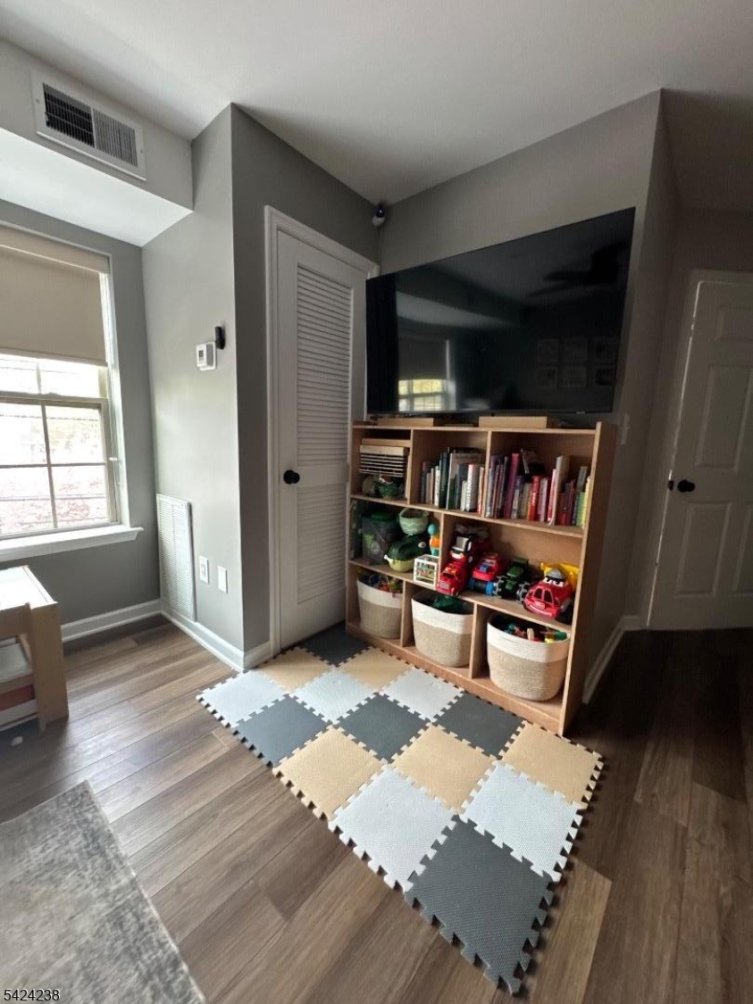 North Elizabeth - Residential