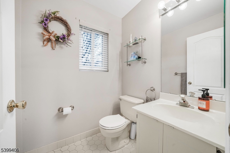 Highview At Hawthorne - Residential