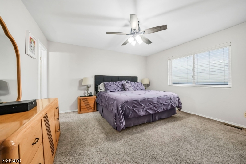 Highview At Hawthorne - Residential