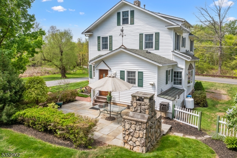 693 Weston Canal Rd