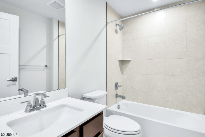 Mountain Ridge - Residential Lease