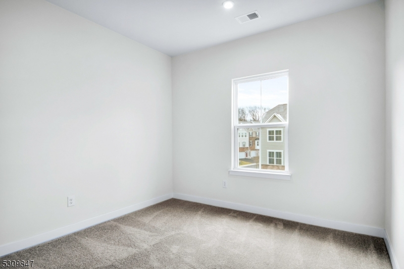 Mountain Ridge - Residential Lease