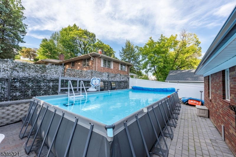 Hillcrest - Residential