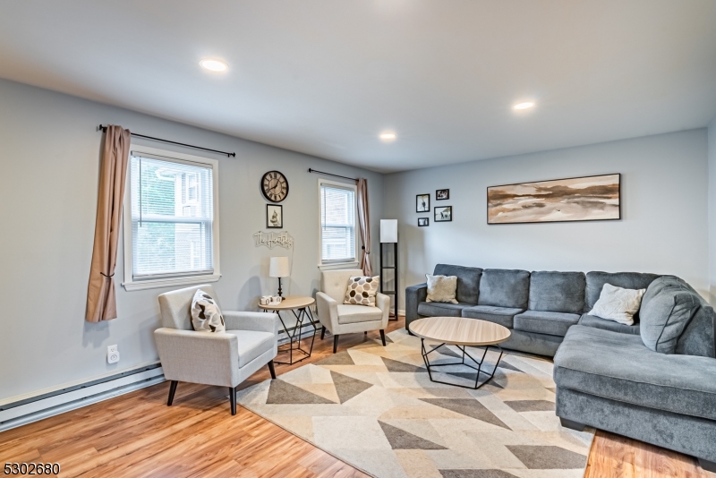 Mountainview Manor - Residential