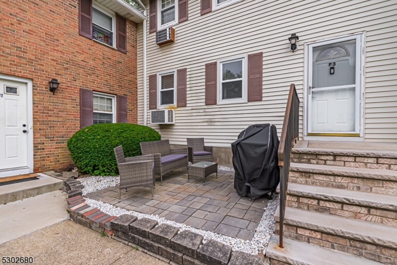 Mountainview Manor - Residential