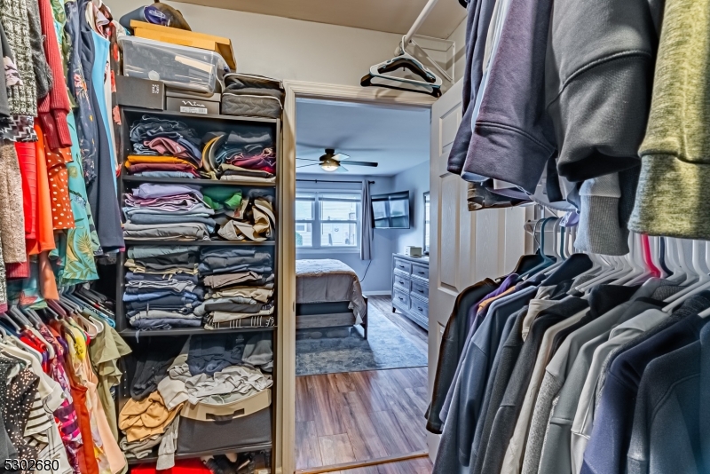 Mountainview Manor - Residential