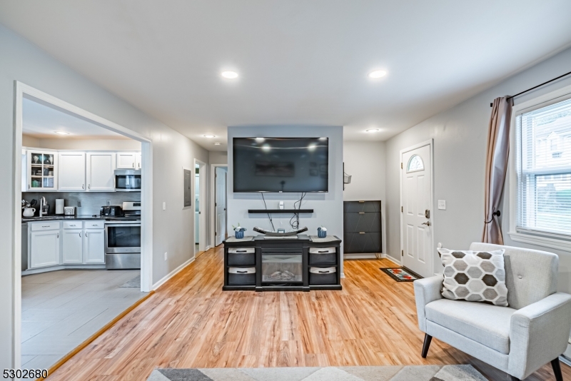 Mountainview Manor - Residential