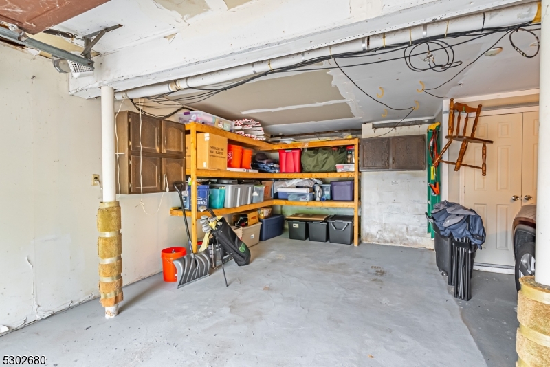 Mountainview Manor - Residential