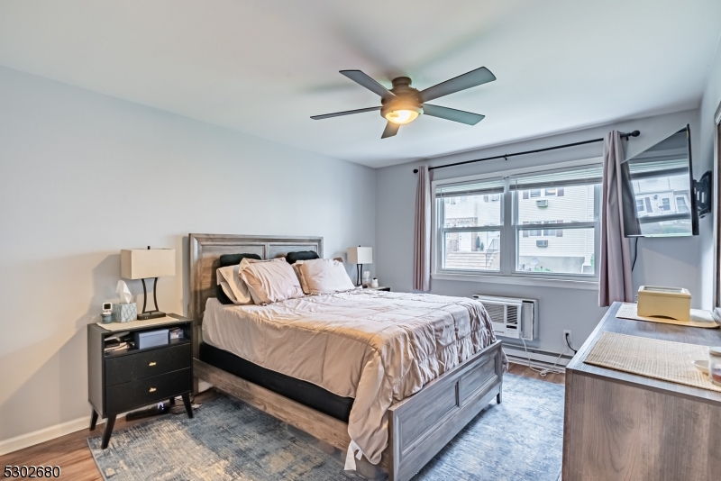 Mountainview Manor - Residential