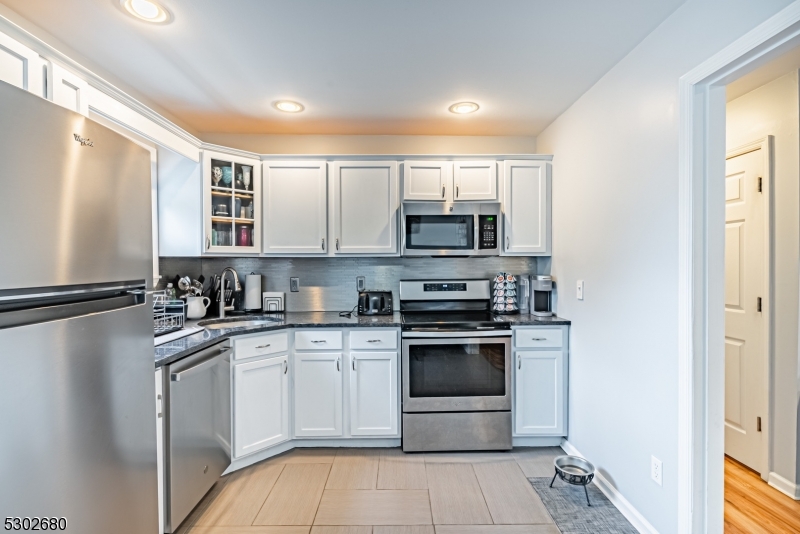 Mountainview Manor - Residential