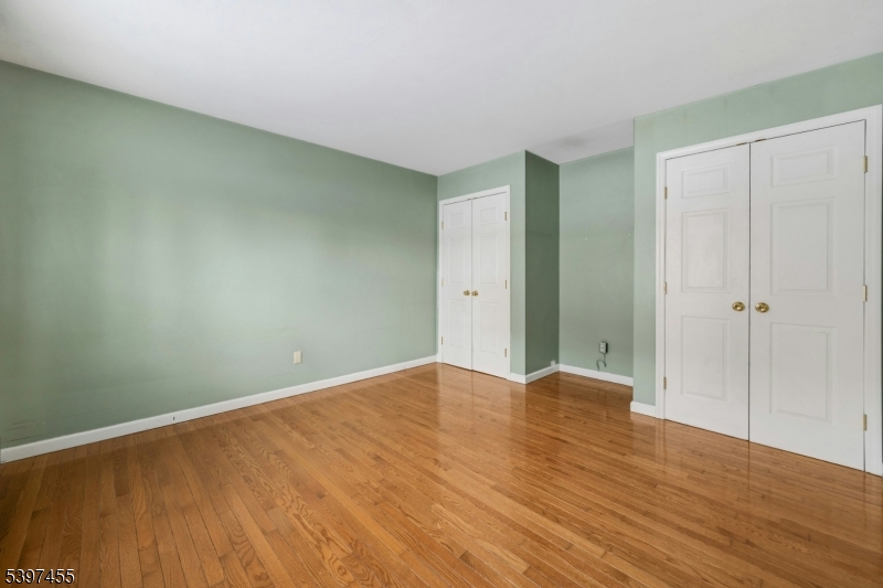 Manor II - Residential