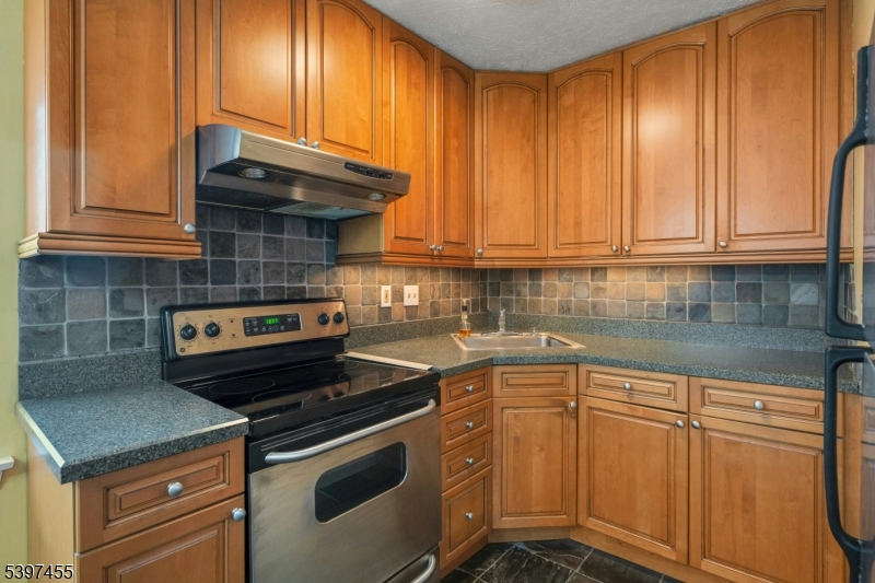 Manor II - Residential