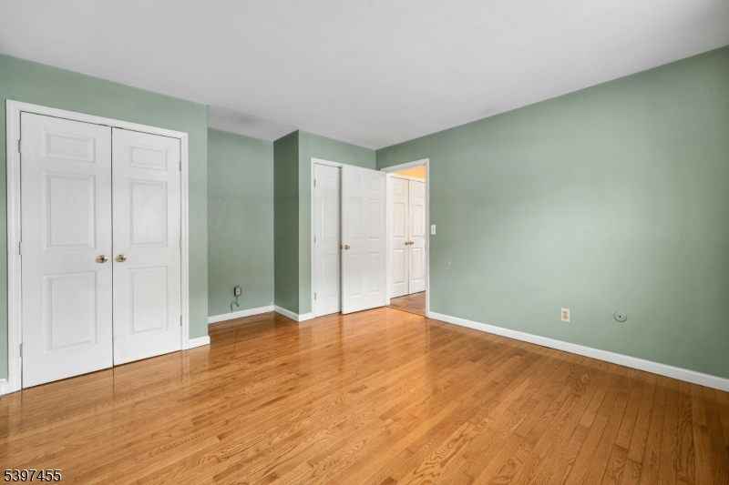 Manor II - Residential