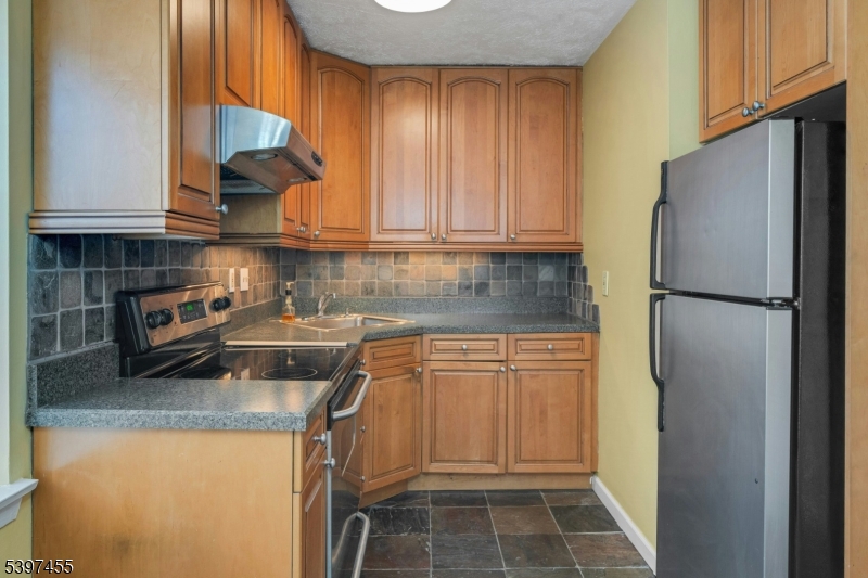 Manor II - Residential