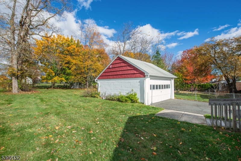 Oak View - Residential Lease