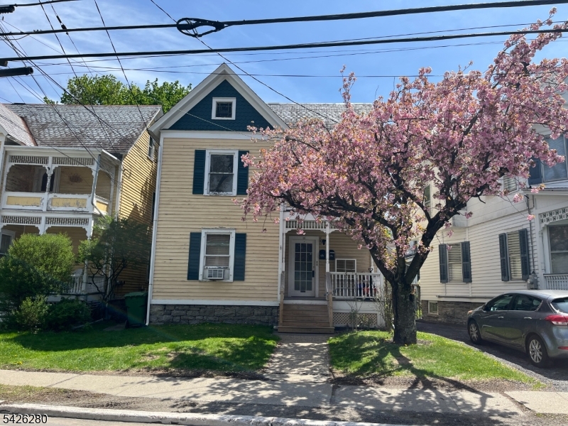 Historic District - Residential Income