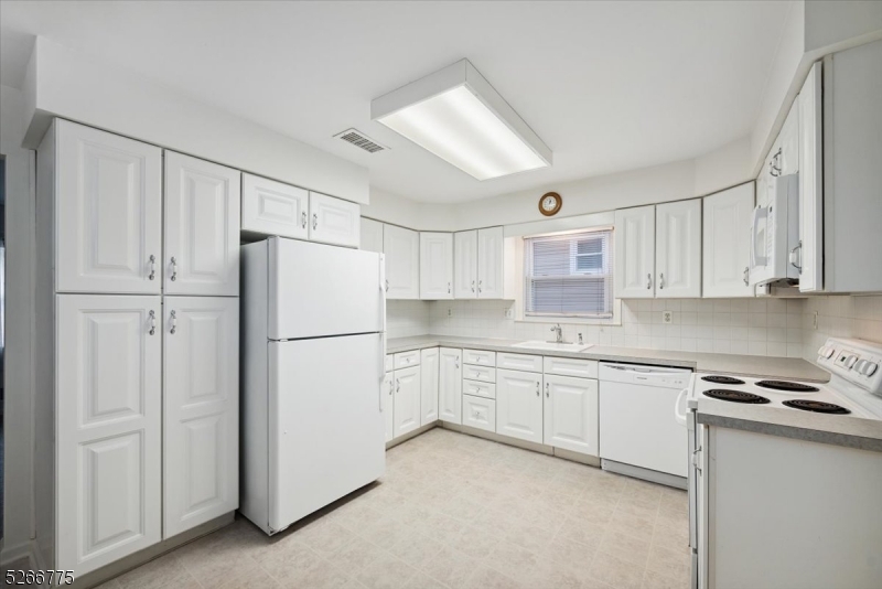 Lake Parsippany - Residential