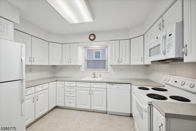 Lake Parsippany - Residential