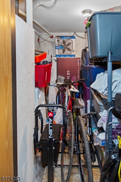 Oak Court - Residential